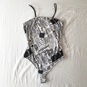 SOLD 🌞Horoscope bodysuit 🌙